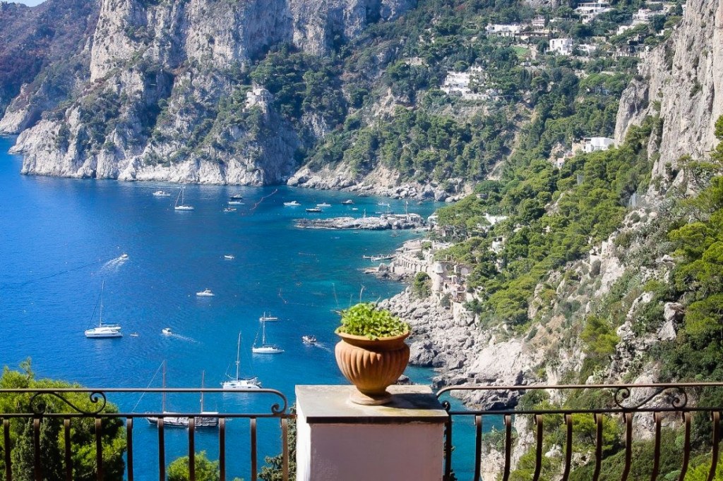 Picture of: Sorrento to Capri: Step-By-Step Tips For a Day Trip to Capri!